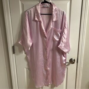Vintage Vanity Fair Light‎ Pink Satin Nightgown Lounger Embroidered Pocket